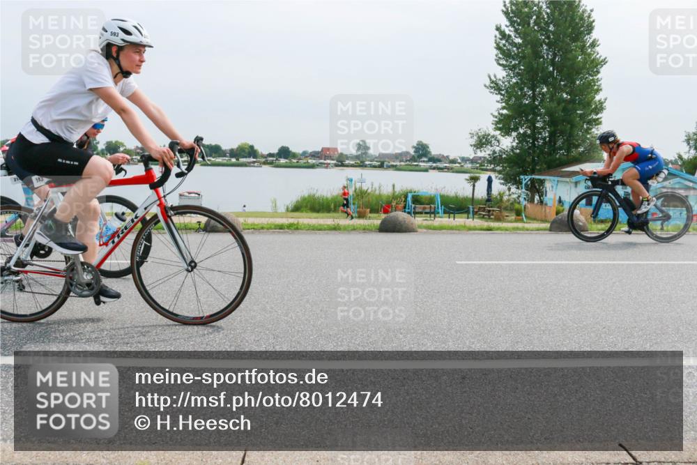 15.06.2025 - 27. Vierlanden-Triathlon H.Heesch http://msf.ph/oto/8012474 15.06.2025 11:06:53 Radfahren 214, 226, 227, 593, 691 meine-sportfotos.de