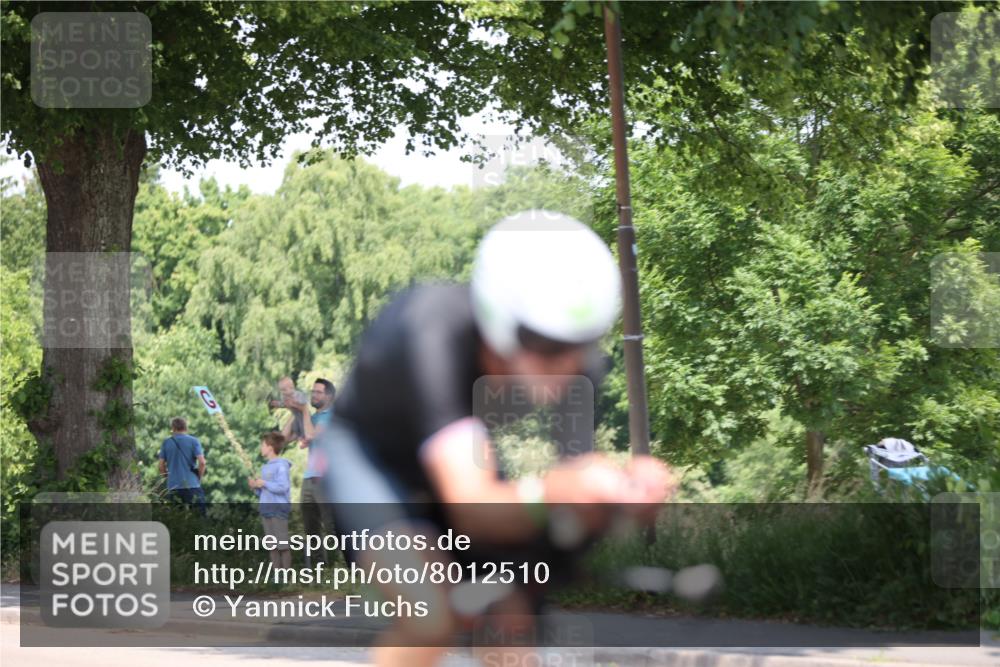 15.06.2025 - 7 Türme Triathlon Yannick Fuchs http://msf.ph/oto/8012510 15.06.2025 12:46:40 Radfahren 240, 543 meine-sportfotos.de