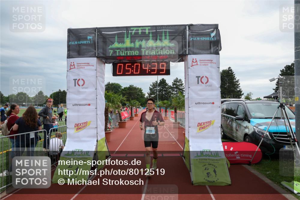 15.06.2025 - 7 Türme Triathlon Michael Strokosch http://msf.ph/oto/8012519 15.06.2025 15:04:39 Ziel 233, 535 meine-sportfotos.de