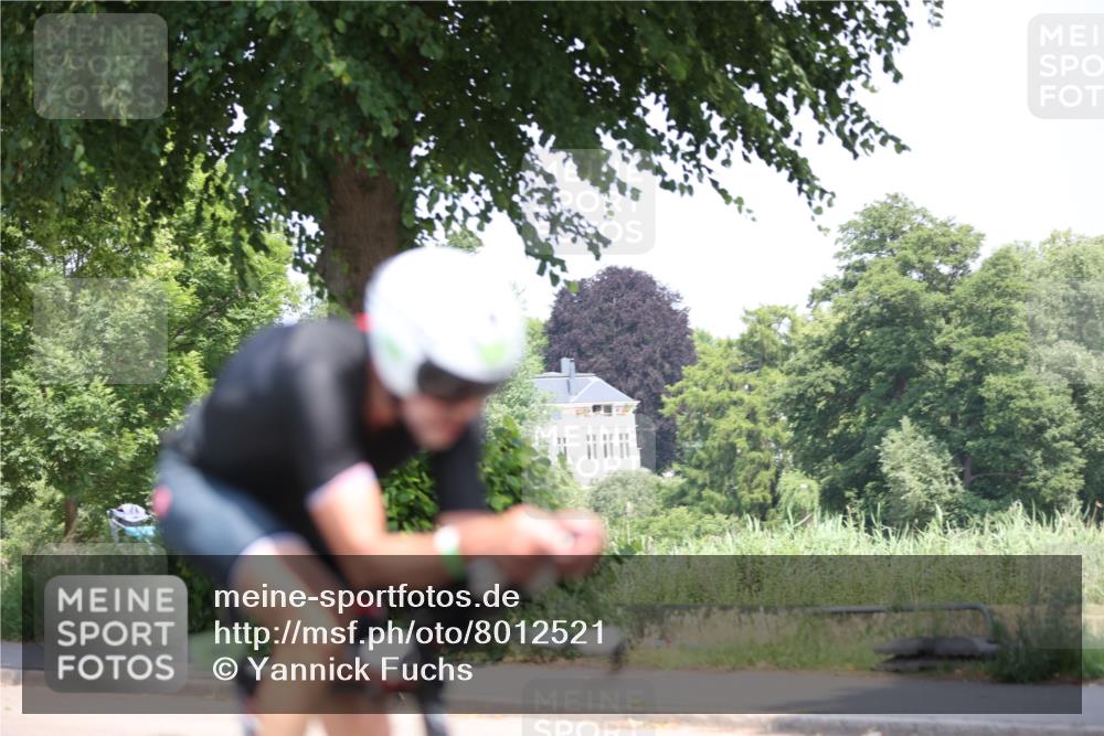 15.06.2025 - 7 Türme Triathlon Yannick Fuchs http://msf.ph/oto/8012521 15.06.2025 12:46:40 Radfahren 240, 543 meine-sportfotos.de