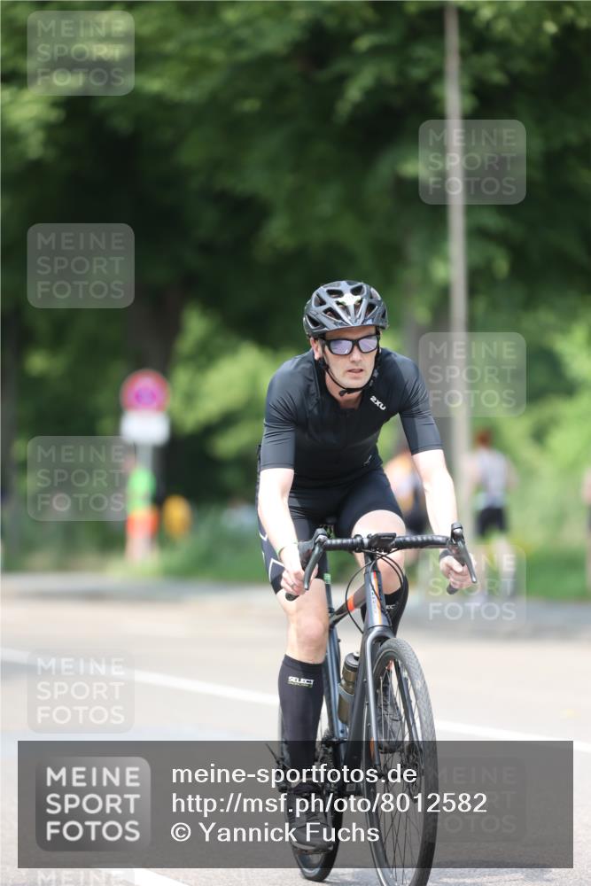15.06.2025 - 7 Türme Triathlon Yannick Fuchs http://msf.ph/oto/8012582 15.06.2025 13:27:19 Radfahren 653, 772, 840, 1011 meine-sportfotos.de