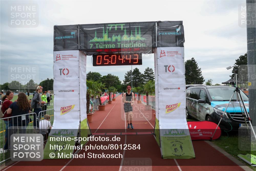 15.06.2025 - 7 Türme Triathlon Michael Strokosch http://msf.ph/oto/8012584 15.06.2025 15:04:42 Ziel 233, 535 meine-sportfotos.de