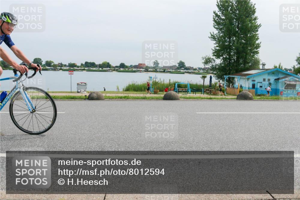 15.06.2025 - 27. Vierlanden-Triathlon H.Heesch http://msf.ph/oto/8012594 15.06.2025 11:07:13 Radfahren 405, 636 meine-sportfotos.de