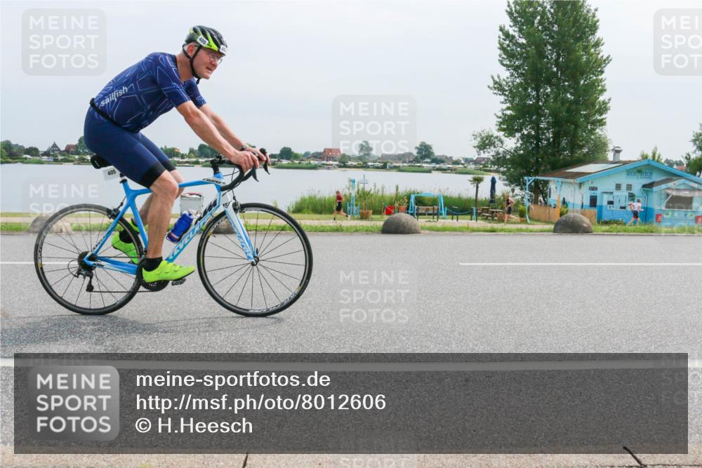 15.06.2025 - 27. Vierlanden-Triathlon H.Heesch http://msf.ph/oto/8012606 15.06.2025 11:07:14 Radfahren 405, 636 meine-sportfotos.de