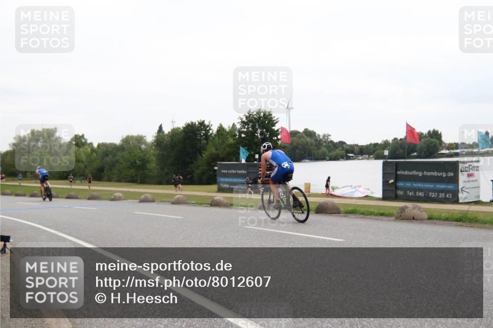 21.06.2025 - 27. Vierlanden-Triathlon H.Heesch http://msf.ph/oto/8012607 15.06.2025 13:25:53 Radfahren 1120, 1238, 1277 meine-sportfotos.de