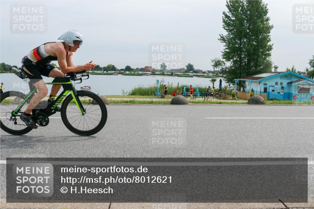 15.06.2025 - 27. Vierlanden-Triathlon H.Heesch http://msf.ph/oto/8012621 15.06.2025 11:07:22 Radfahren 11 meine-sportfotos.de