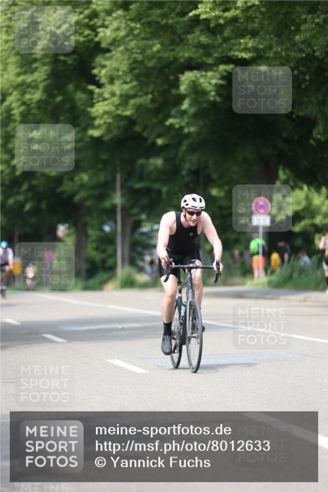 15.06.2025 - 7 Türme Triathlon Yannick Fuchs http://msf.ph/oto/8012633 15.06.2025 13:27:21 Radfahren 653, 772, 1011 meine-sportfotos.de