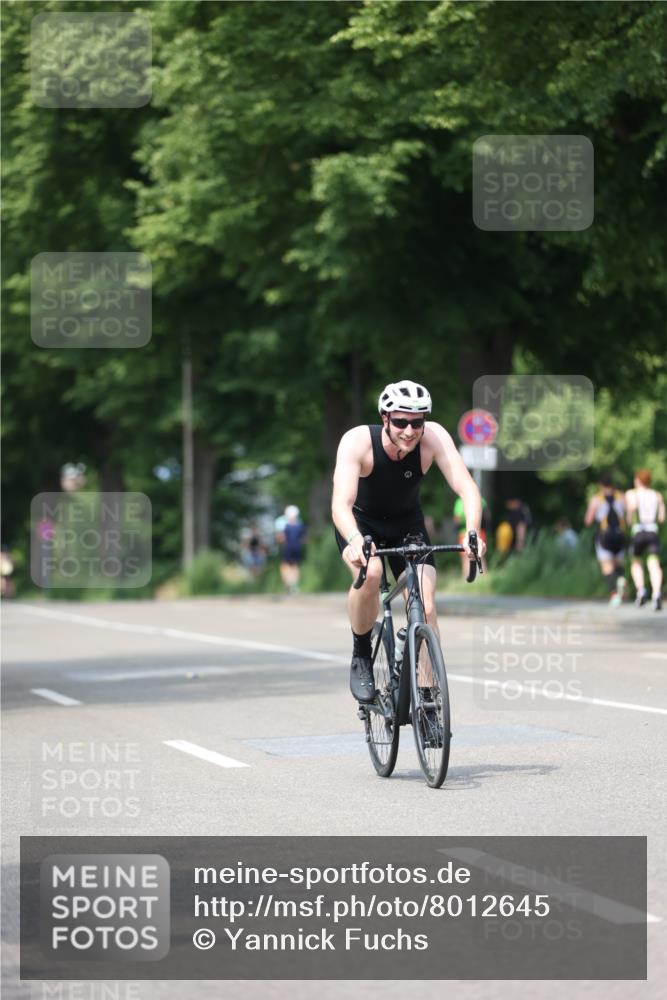 15.06.2025 - 7 Türme Triathlon Yannick Fuchs http://msf.ph/oto/8012645 15.06.2025 13:27:21 Radfahren 653, 772, 1011 meine-sportfotos.de