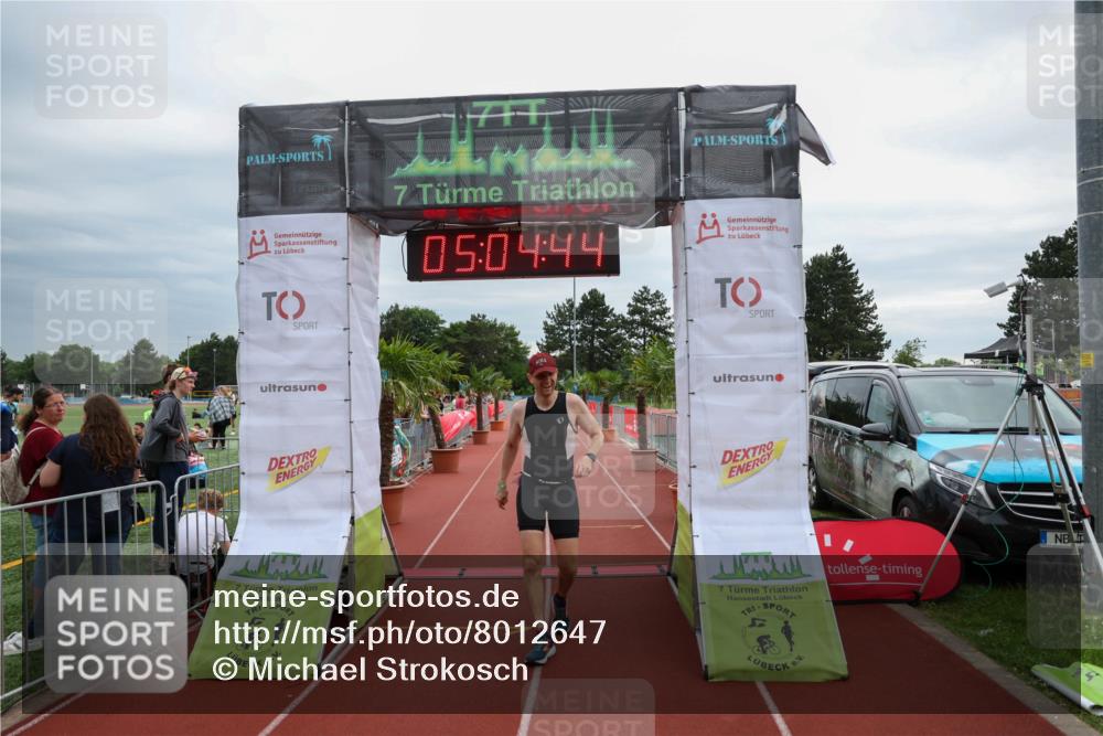 15.06.2025 - 7 Türme Triathlon Michael Strokosch http://msf.ph/oto/8012647 15.06.2025 15:04:44 Ziel 233, 535 meine-sportfotos.de