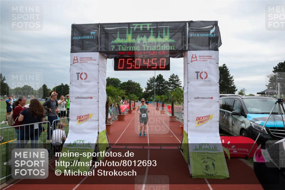 15.06.2025 - 7 Türme Triathlon Michael Strokosch http://msf.ph/oto/8012693 15.06.2025 15:04:50 Ziel 233, 484 meine-sportfotos.de