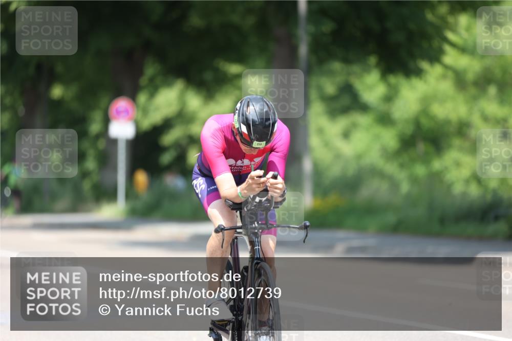 15.06.2025 - 7 Türme Triathlon Yannick Fuchs http://msf.ph/oto/8012739 15.06.2025 12:46:54 Radfahren 278, 294, 406, 439, 490, 496, 636 meine-sportfotos.de