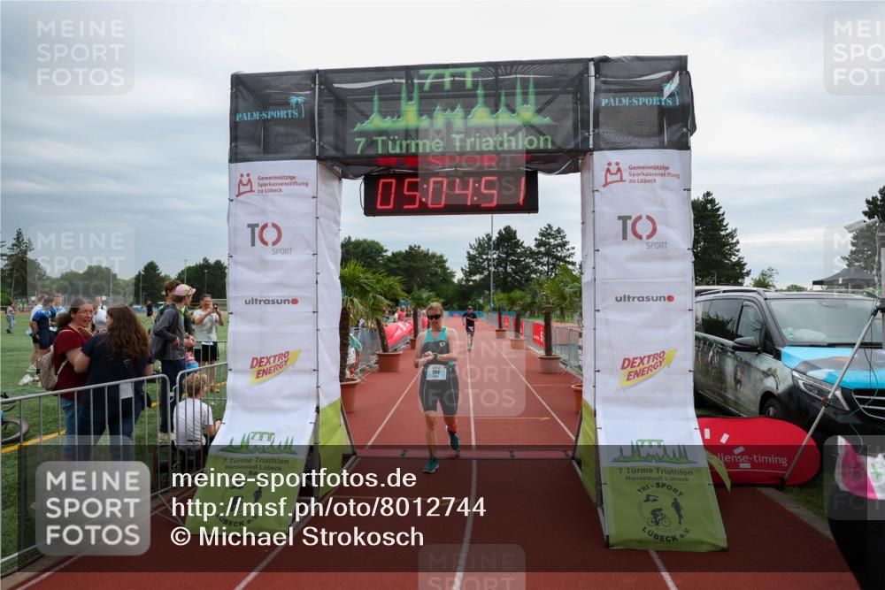 15.06.2025 - 7 Türme Triathlon Michael Strokosch http://msf.ph/oto/8012744 15.06.2025 15:04:51 Ziel 233, 484 meine-sportfotos.de