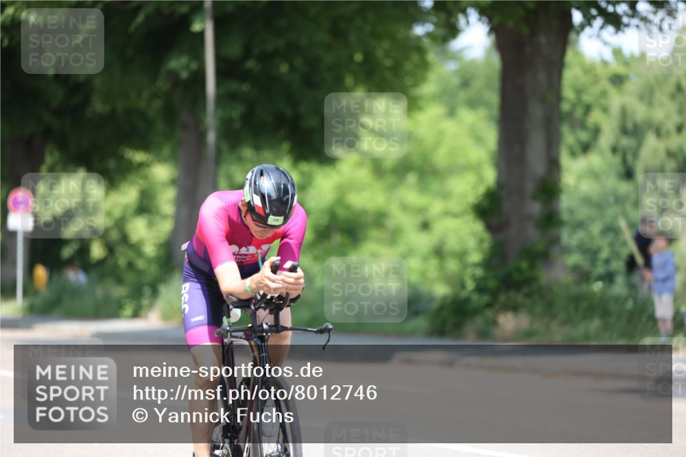 15.06.2025 - 7 Türme Triathlon Yannick Fuchs http://msf.ph/oto/8012746 15.06.2025 12:46:54 Radfahren 278, 294, 406, 439, 490, 496, 636 meine-sportfotos.de