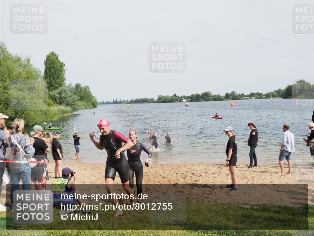 21.06.2025 - 27. Vierlanden-Triathlon MichiJ http://msf.ph/oto/8012755 15.06.2026 10:15:03 Schwimmen 480, 521, 525, 528, 570, 587, 592, 597, 605, 635 meine-sportfotos.de