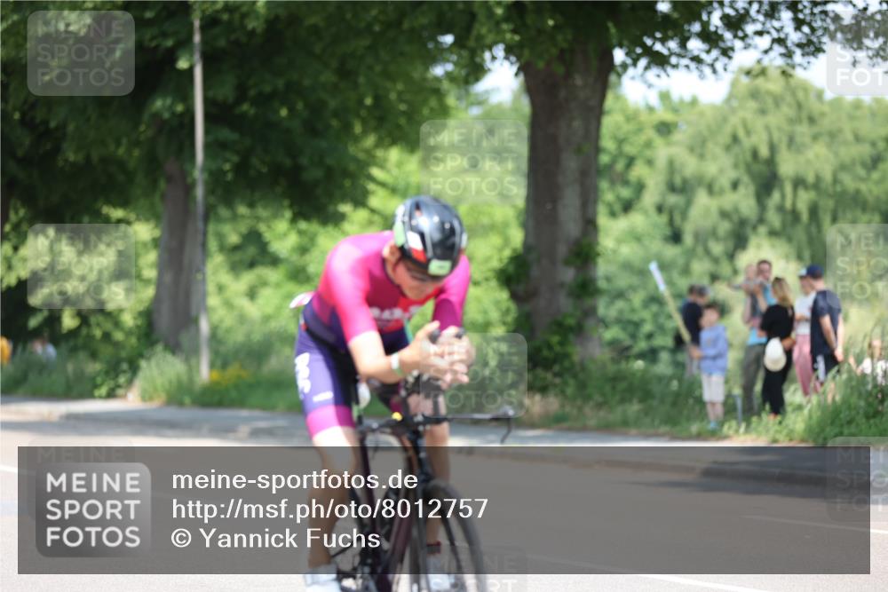 15.06.2025 - 7 Türme Triathlon Yannick Fuchs http://msf.ph/oto/8012757 15.06.2025 12:46:54 Radfahren 278, 294, 406, 439, 490, 496, 636 meine-sportfotos.de