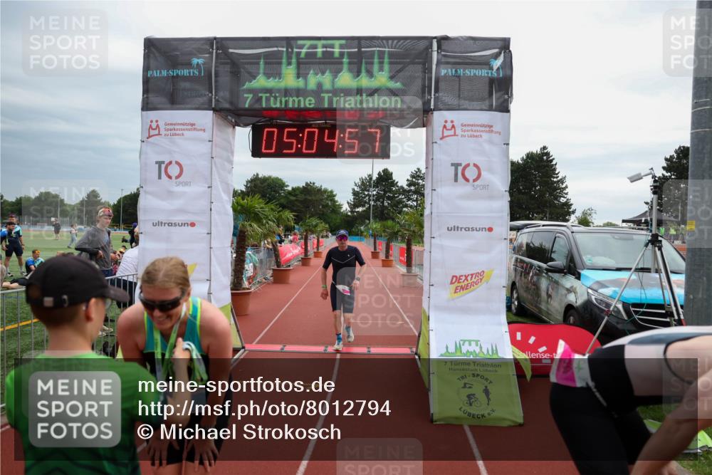 15.06.2025 - 7 Türme Triathlon Michael Strokosch http://msf.ph/oto/8012794 15.06.2025 15:04:56 Ziel 318, 484 meine-sportfotos.de