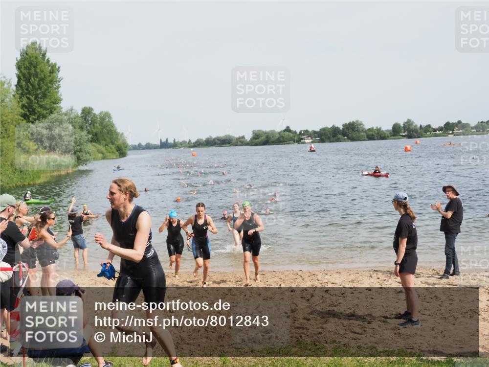 21.06.2025 - 27. Vierlanden-Triathlon MichiJ http://msf.ph/oto/8012843 15.06.2026 10:15:09 Schwimmen 480, 507, 528, 555, 587, 592, 597, 605, 635 meine-sportfotos.de
