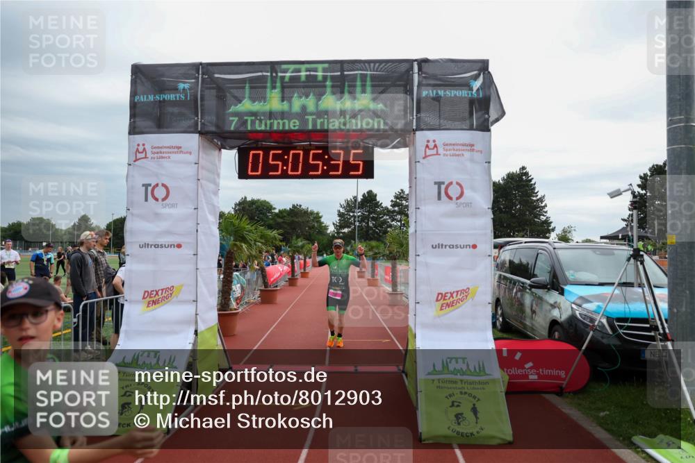 15.06.2025 - 7 Türme Triathlon Michael Strokosch http://msf.ph/oto/8012903 15.06.2025 15:05:35 Ziel 328 meine-sportfotos.de