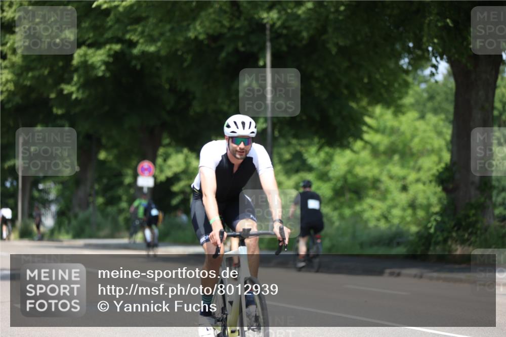 15.06.2025 - 7 Türme Triathlon Yannick Fuchs http://msf.ph/oto/8012939 15.06.2025 12:47:06 Radfahren 414, 629, 651 meine-sportfotos.de