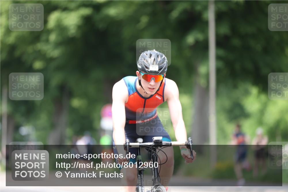 15.06.2025 - 7 Türme Triathlon Yannick Fuchs http://msf.ph/oto/8012960 15.06.2025 13:27:37 Radfahren 568, 723, 978 meine-sportfotos.de