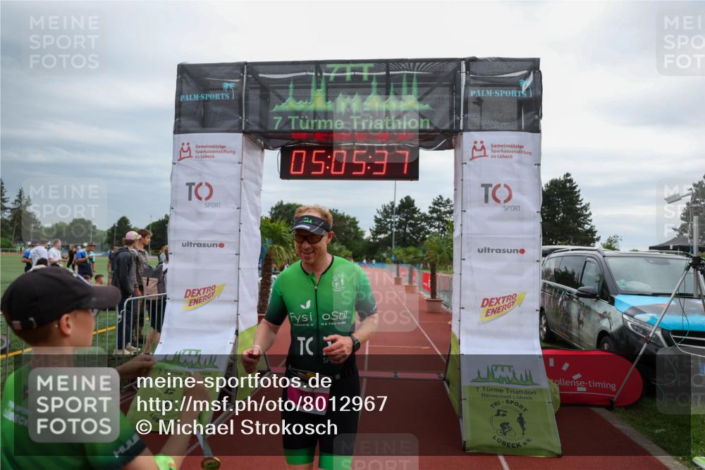 15.06.2025 - 7 Türme Triathlon Michael Strokosch http://msf.ph/oto/8012967 15.06.2025 15:05:37 Ziel 328 meine-sportfotos.de