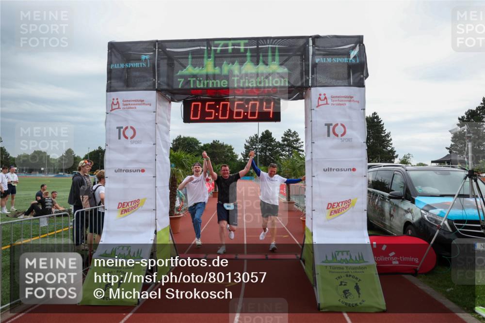 15.06.2025 - 7 Türme Triathlon Michael Strokosch http://msf.ph/oto/8013057 15.06.2025 15:06:04 Ziel 666 meine-sportfotos.de