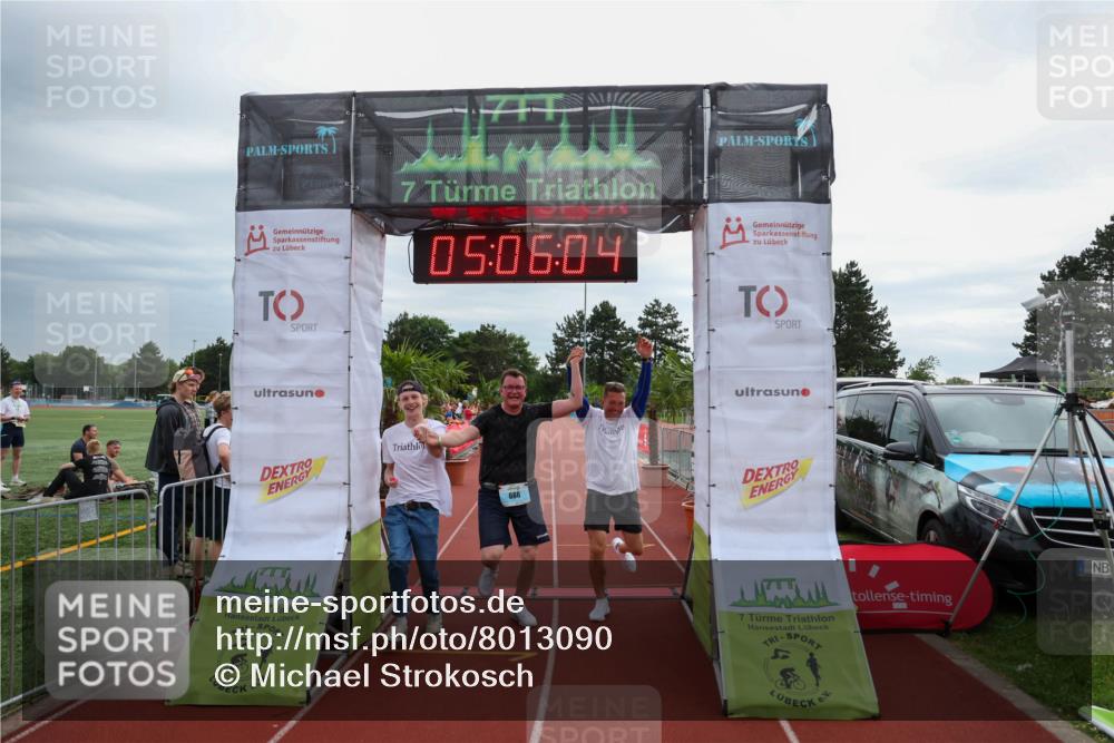 15.06.2025 - 7 Türme Triathlon Michael Strokosch http://msf.ph/oto/8013090 15.06.2025 15:06:04 Ziel 666 meine-sportfotos.de