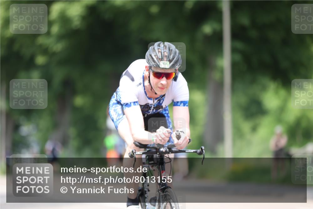 15.06.2025 - 7 Türme Triathlon Yannick Fuchs http://msf.ph/oto/8013155 15.06.2025 13:27:40 Radfahren 331, 568, 723, 978 meine-sportfotos.de