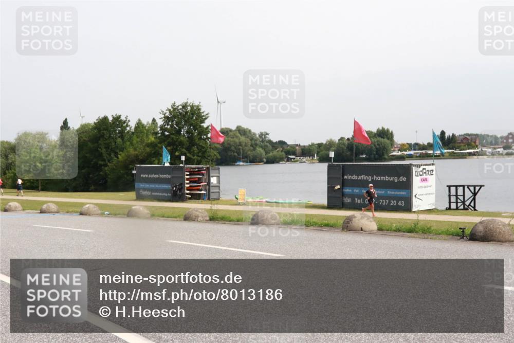 15.06.2025 - 27. Vierlanden-Triathlon H.Heesch http://msf.ph/oto/8013186 15.06.2025 11:08:53 Radfahren 643 meine-sportfotos.de
