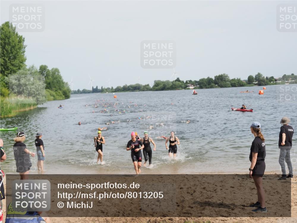 21.06.2025 - 27. Vierlanden-Triathlon MichiJ http://msf.ph/oto/8013205 15.06.2026 10:15:18 Schwimmen 480, 507, 542, 555, 579, 587, 613, 631, 635 meine-sportfotos.de