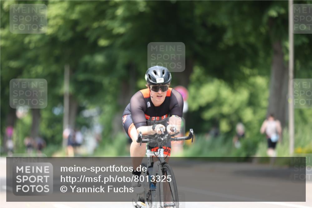 15.06.2025 - 7 Türme Triathlon Yannick Fuchs http://msf.ph/oto/8013325 15.06.2025 13:27:45 Radfahren 331, 568 meine-sportfotos.de