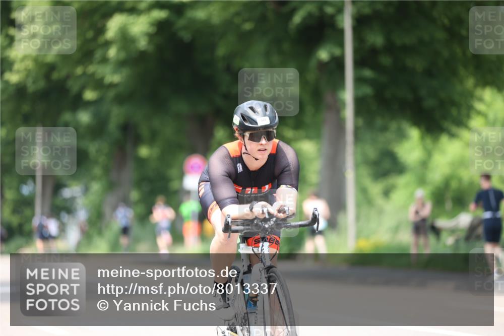 15.06.2025 - 7 Türme Triathlon Yannick Fuchs http://msf.ph/oto/8013337 15.06.2025 13:27:45 Radfahren 331, 568 meine-sportfotos.de