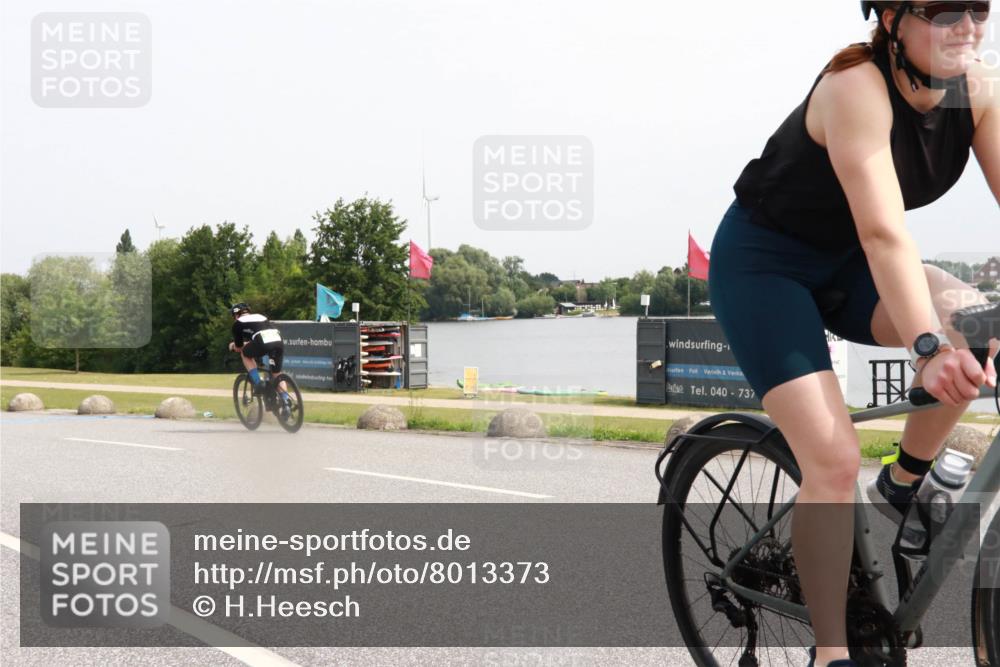 15.06.2025 - 27. Vierlanden-Triathlon H.Heesch http://msf.ph/oto/8013373 15.06.2025 11:08:59 Radfahren 516, 641, 643, 769 meine-sportfotos.de