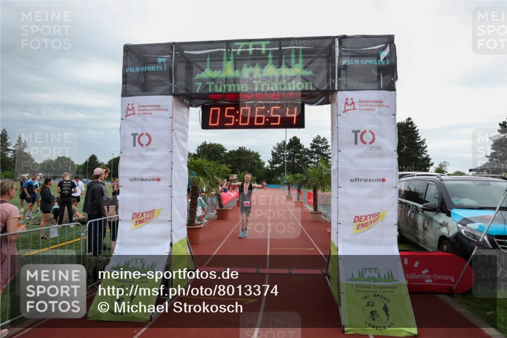 15.06.2025 - 7 Türme Triathlon Michael Strokosch http://msf.ph/oto/8013374 15.06.2025 15:06:54 Ziel 222 meine-sportfotos.de