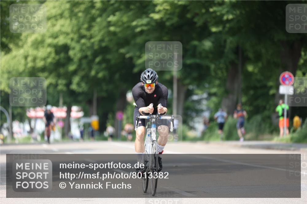 15.06.2025 - 7 Türme Triathlon Yannick Fuchs http://msf.ph/oto/8013382 15.06.2025 13:27:47 Radfahren 241, 331 meine-sportfotos.de
