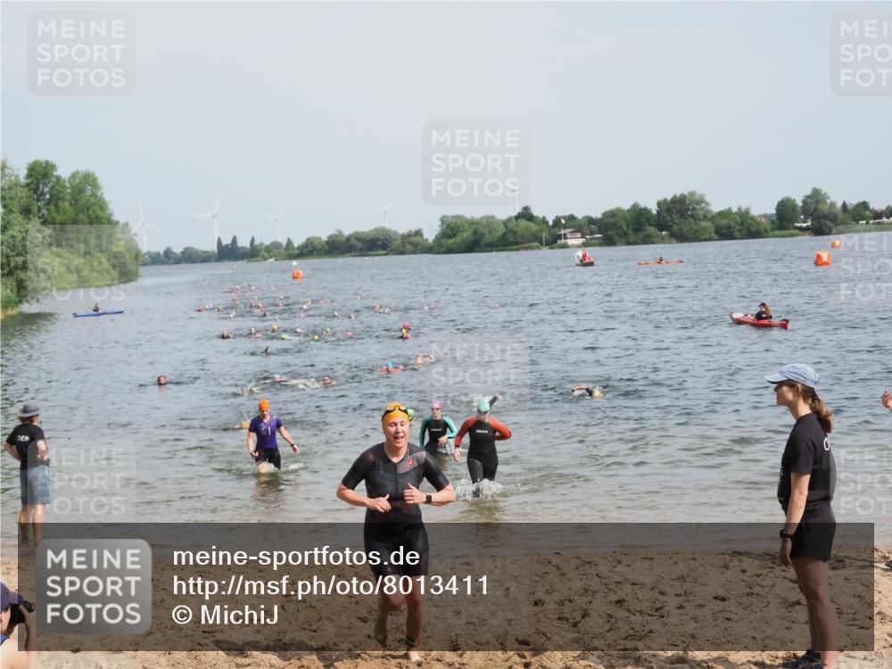 21.06.2025 - 27. Vierlanden-Triathlon MichiJ http://msf.ph/oto/8013411 15.06.2026 10:15:27 Schwimmen 508, 511, 542, 554, 579, 613, 620, 631 meine-sportfotos.de