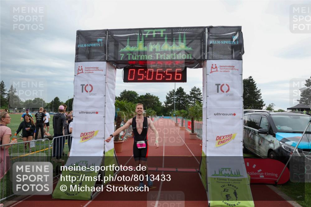 15.06.2025 - 7 Türme Triathlon Michael Strokosch http://msf.ph/oto/8013433 15.06.2025 15:06:56 Ziel 222 meine-sportfotos.de