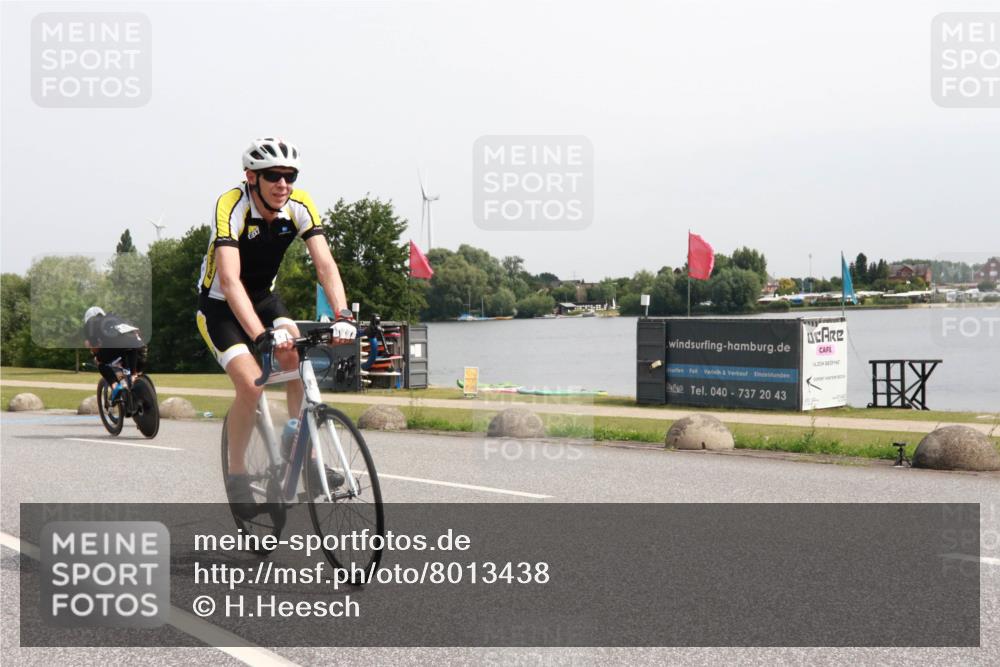 15.06.2025 - 27. Vierlanden-Triathlon H.Heesch http://msf.ph/oto/8013438 15.06.2025 11:09:02 Radfahren 217, 516, 641, 769, 869 meine-sportfotos.de