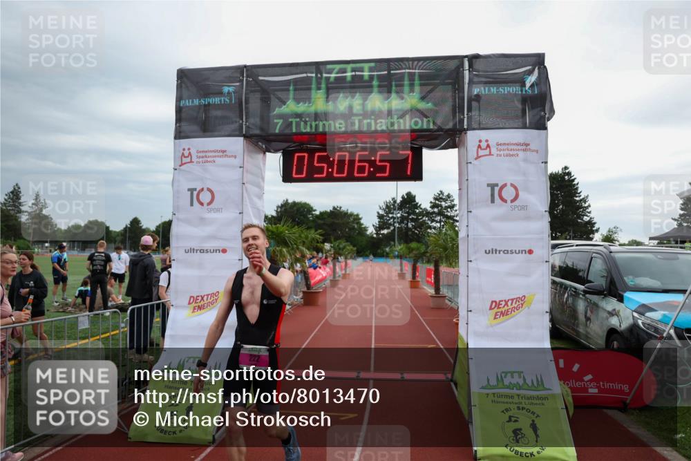 15.06.2025 - 7 Türme Triathlon Michael Strokosch http://msf.ph/oto/8013470 15.06.2025 15:06:56 Ziel 222 meine-sportfotos.de