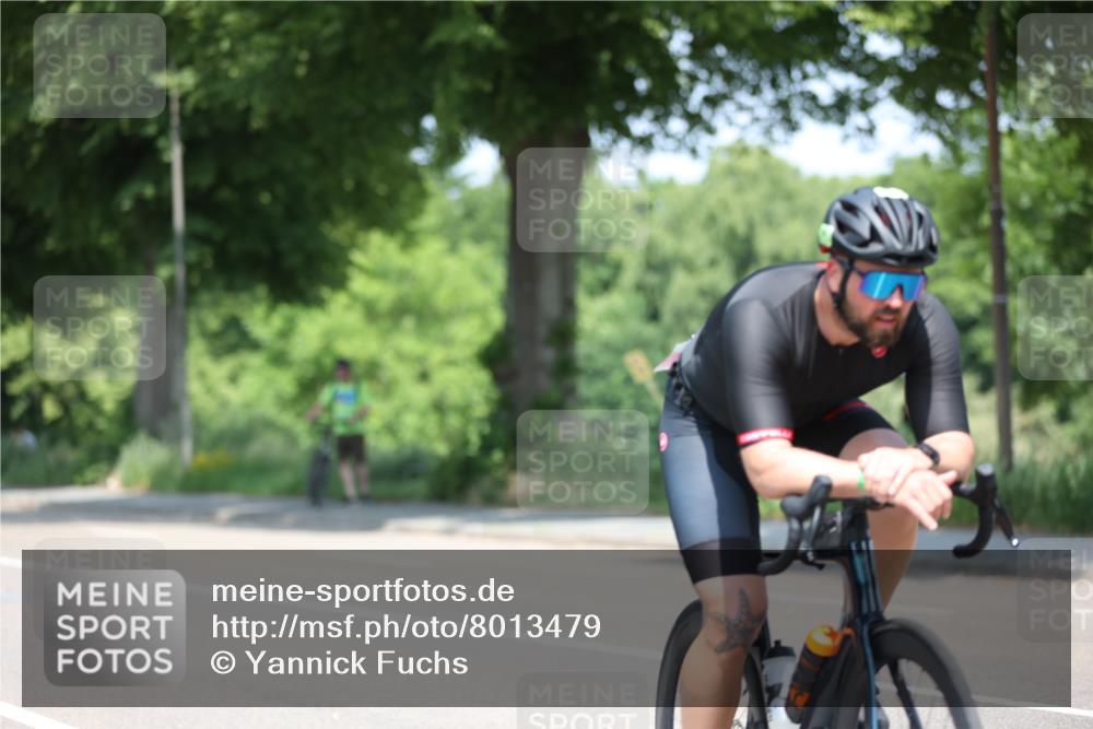 15.06.2025 - 7 Türme Triathlon Yannick Fuchs http://msf.ph/oto/8013479 15.06.2025 12:47:29 Radfahren 202, 633 meine-sportfotos.de