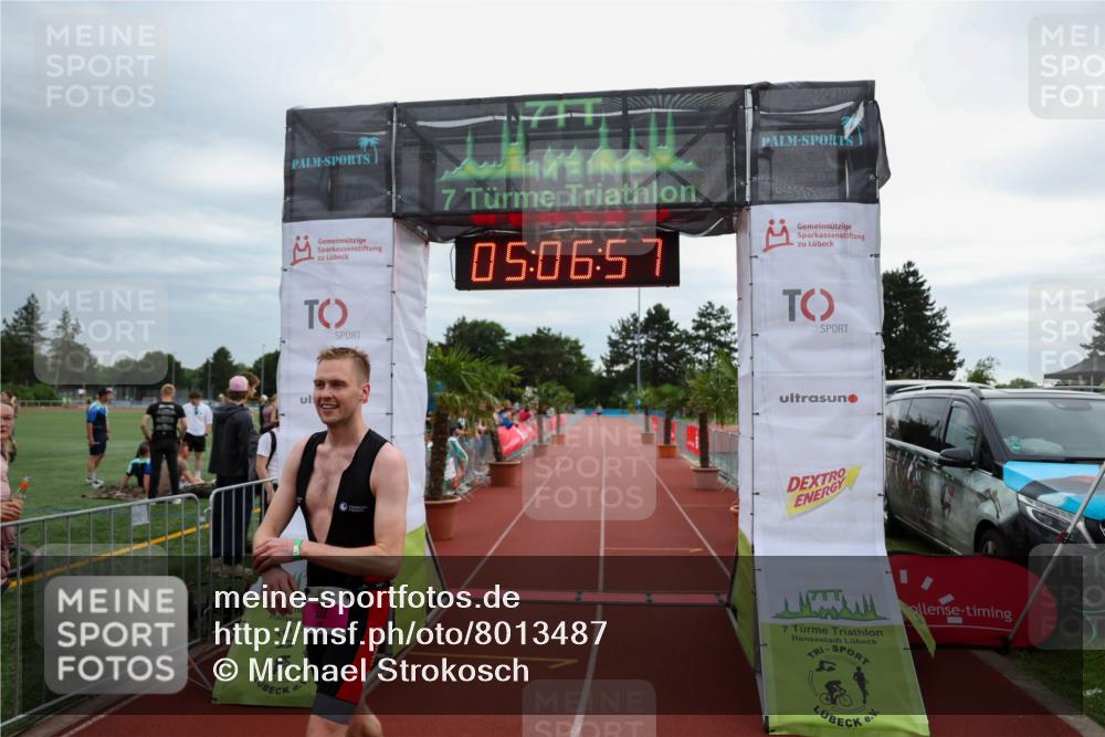 15.06.2025 - 7 Türme Triathlon Michael Strokosch http://msf.ph/oto/8013487 15.06.2025 15:06:57 Ziel 222 meine-sportfotos.de