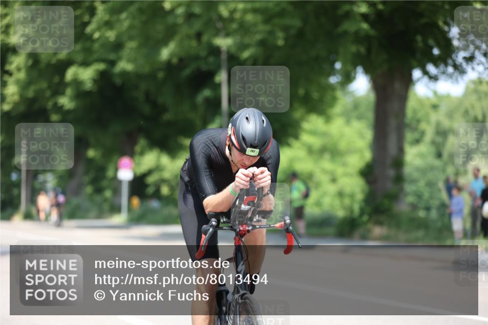 15.06.2025 - 7 Türme Triathlon Yannick Fuchs http://msf.ph/oto/8013494 15.06.2025 12:47:30 Radfahren 202, 633 meine-sportfotos.de