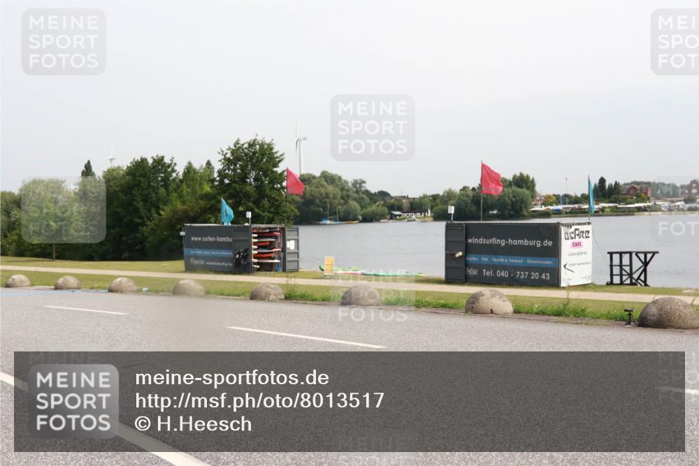 15.06.2025 - 27. Vierlanden-Triathlon H.Heesch http://msf.ph/oto/8013517 15.06.2025 11:09:05 Radfahren 217, 641, 869 meine-sportfotos.de