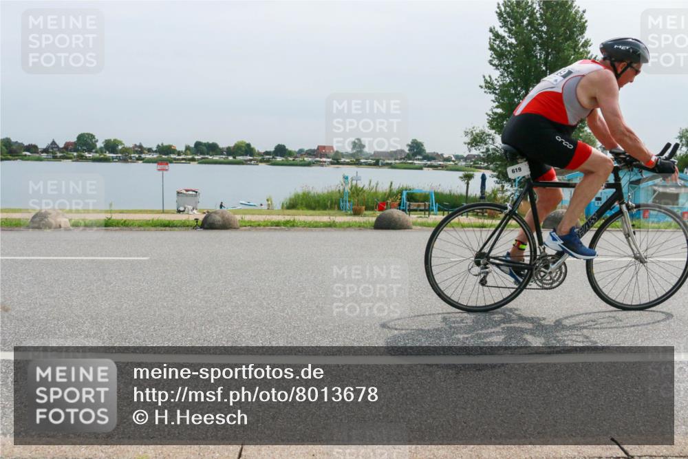 15.06.2025 - 27. Vierlanden-Triathlon H.Heesch http://msf.ph/oto/8013678 15.06.2025 11:08:44 Radfahren 495, 619 meine-sportfotos.de