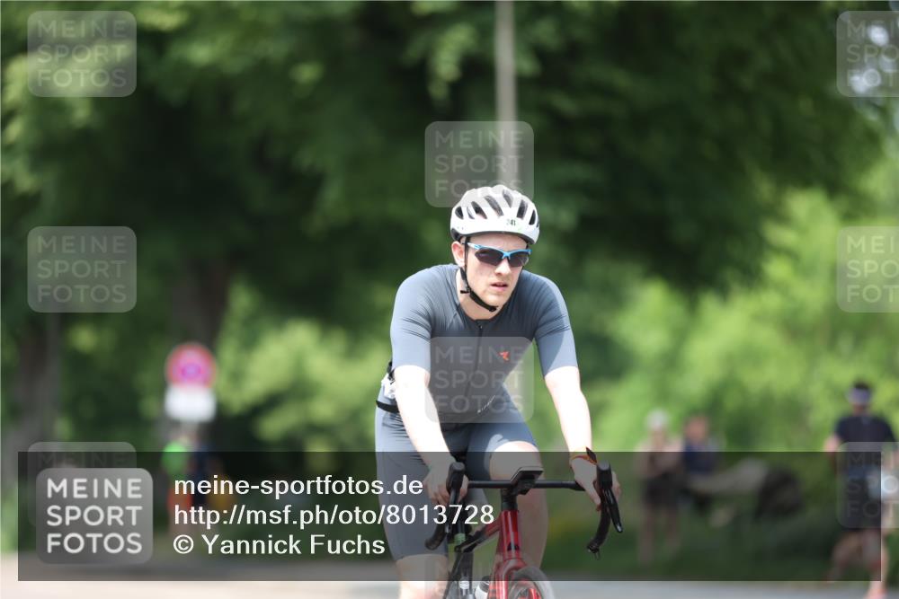 15.06.2025 - 7 Türme Triathlon Yannick Fuchs http://msf.ph/oto/8013728 15.06.2025 13:27:54 Radfahren 241, 673 meine-sportfotos.de