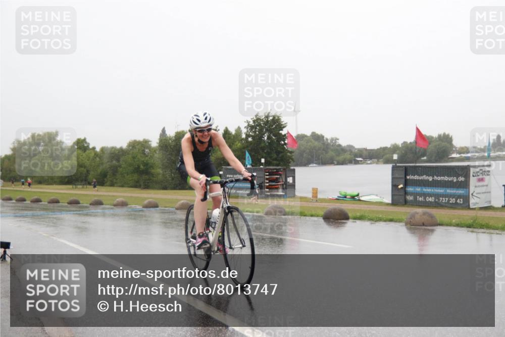 21.06.2025 - 27. Vierlanden-Triathlon H.Heesch http://msf.ph/oto/8013747 15.06.2025 13:49:50 Radfahren 1200 meine-sportfotos.de