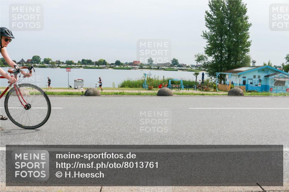 15.06.2025 - 27. Vierlanden-Triathlon H.Heesch http://msf.ph/oto/8013761 15.06.2025 11:09:10 Radfahren 32, 208, 505 meine-sportfotos.de