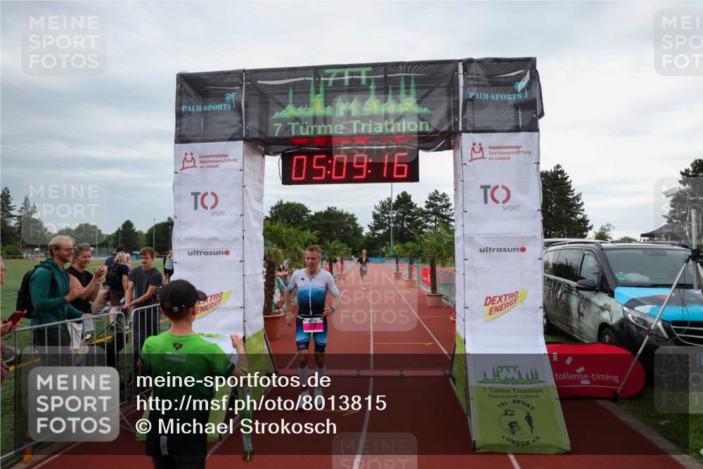 15.06.2025 - 7 Türme Triathlon Michael Strokosch http://msf.ph/oto/8013815 15.06.2025 15:09:16 Ziel 210, 291 meine-sportfotos.de