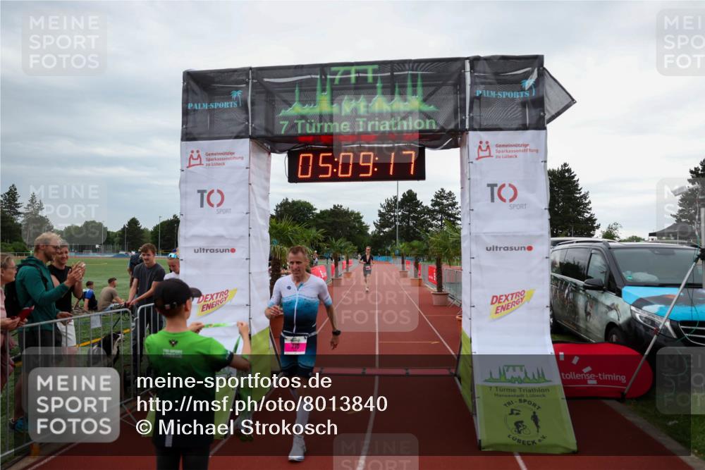 15.06.2025 - 7 Türme Triathlon Michael Strokosch http://msf.ph/oto/8013840 15.06.2025 15:09:17 Ziel 210, 291 meine-sportfotos.de