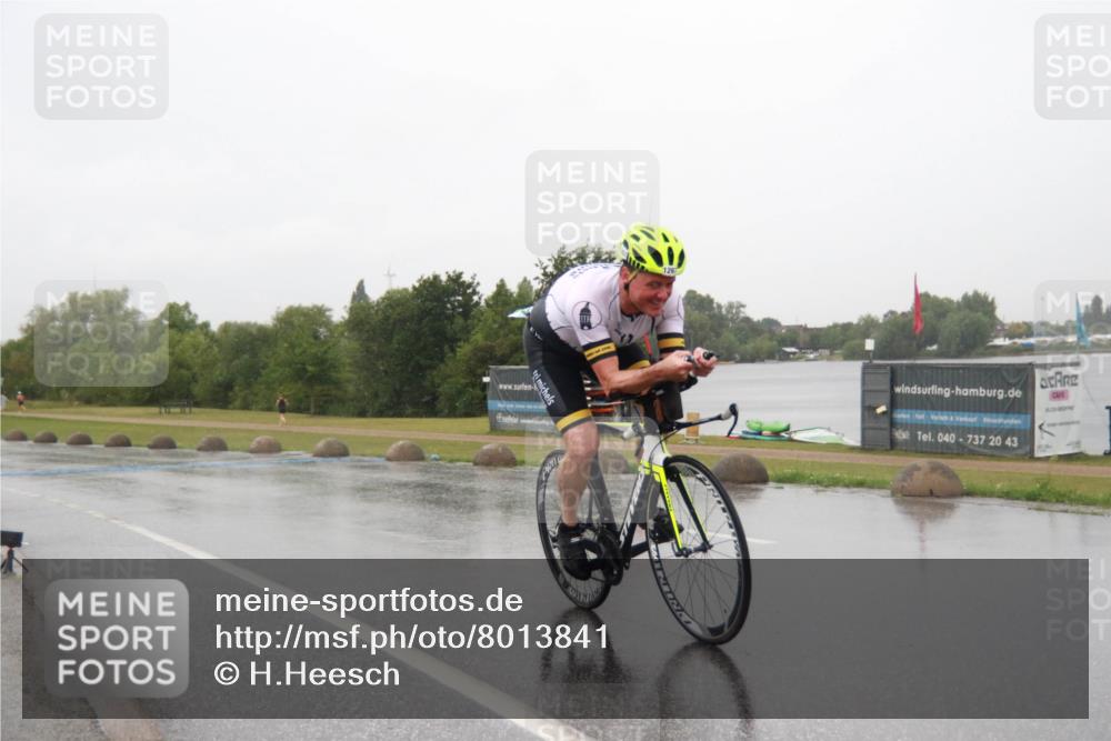 21.06.2025 - 27. Vierlanden-Triathlon H.Heesch http://msf.ph/oto/8013841 15.06.2025 13:54:49 Radfahren 1267 meine-sportfotos.de